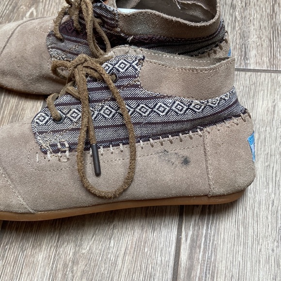 Toms Leather Espadrille Boots - Picture 3 of 10
